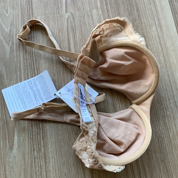 Laperla made in Portugal sizes:32B and 32D bra - Picture 10 of 15